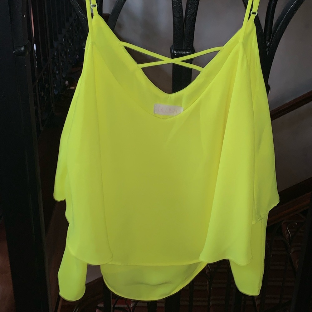Neon yellow multi-layered flowly camisole